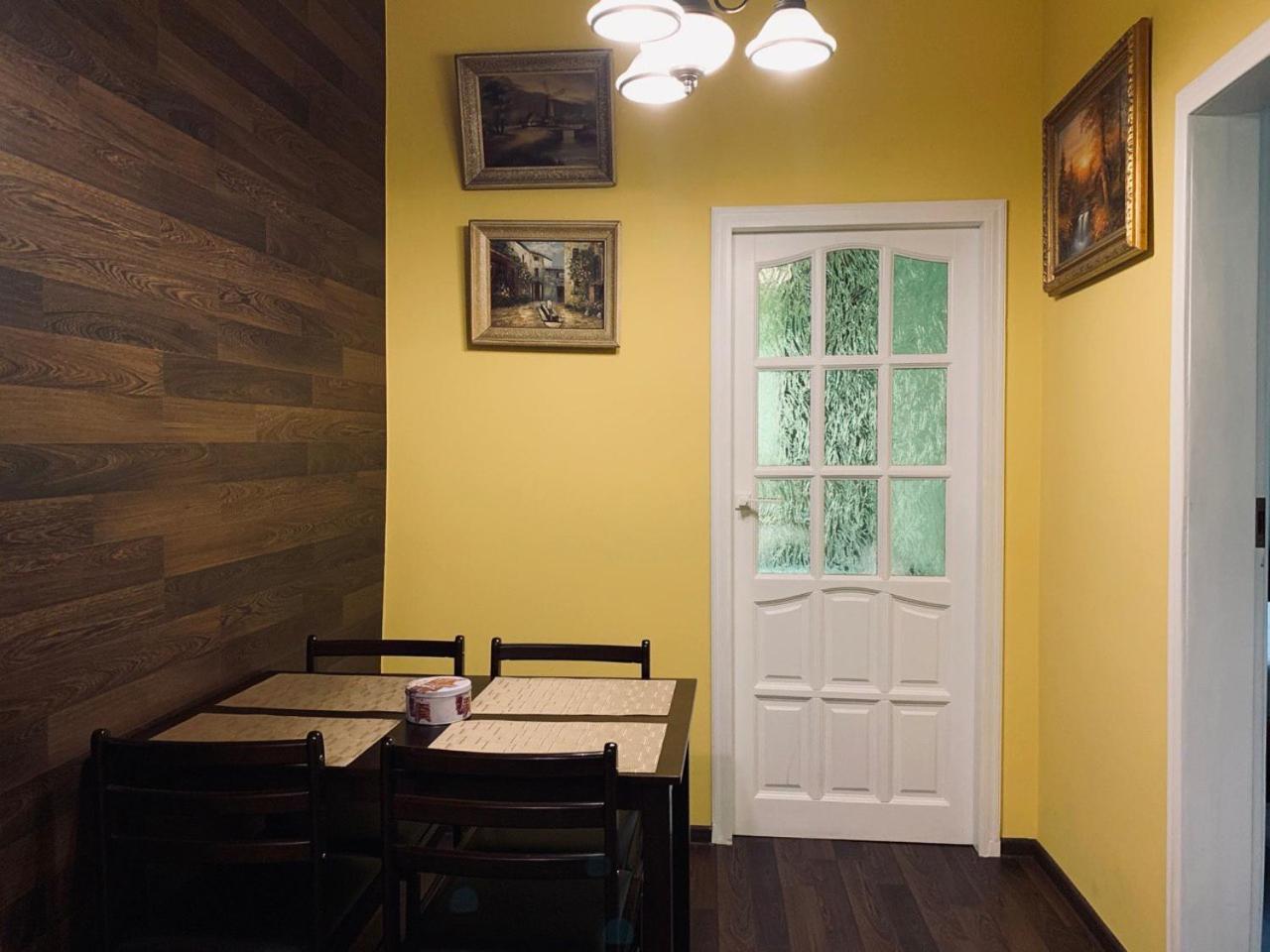 Modern Chaikovskogo Apartment Lviv Eksteriør bilde