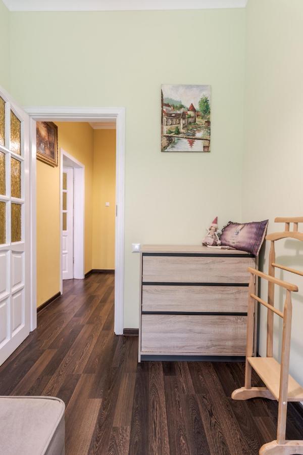 Modern Chaikovskogo Apartment Lviv Eksteriør bilde