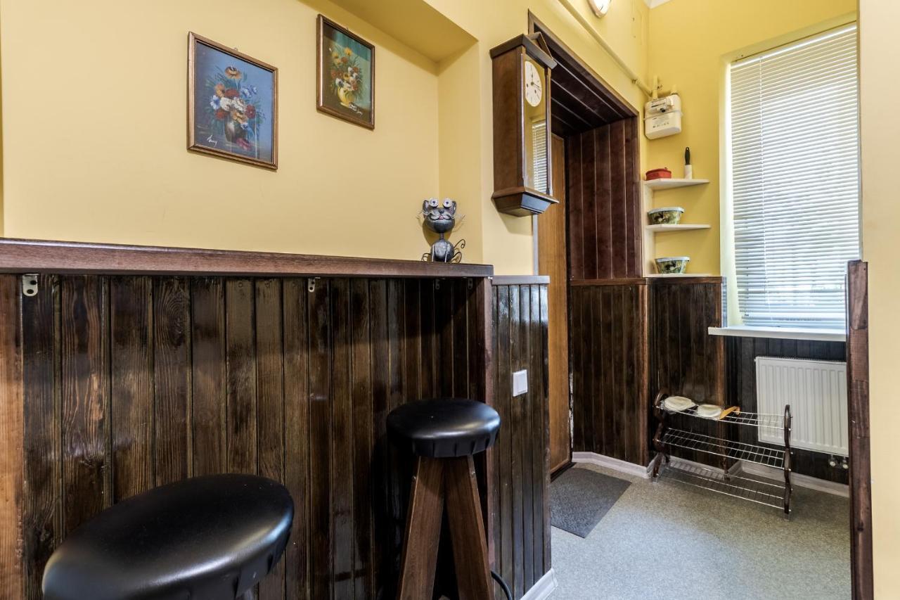 Modern Chaikovskogo Apartment Lviv Eksteriør bilde