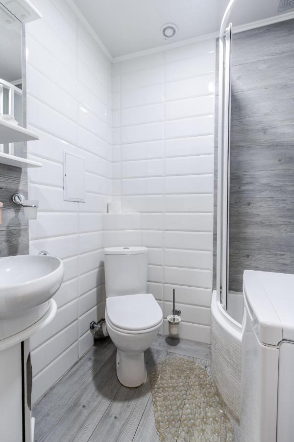 Modern Chaikovskogo Apartment Lviv Eksteriør bilde